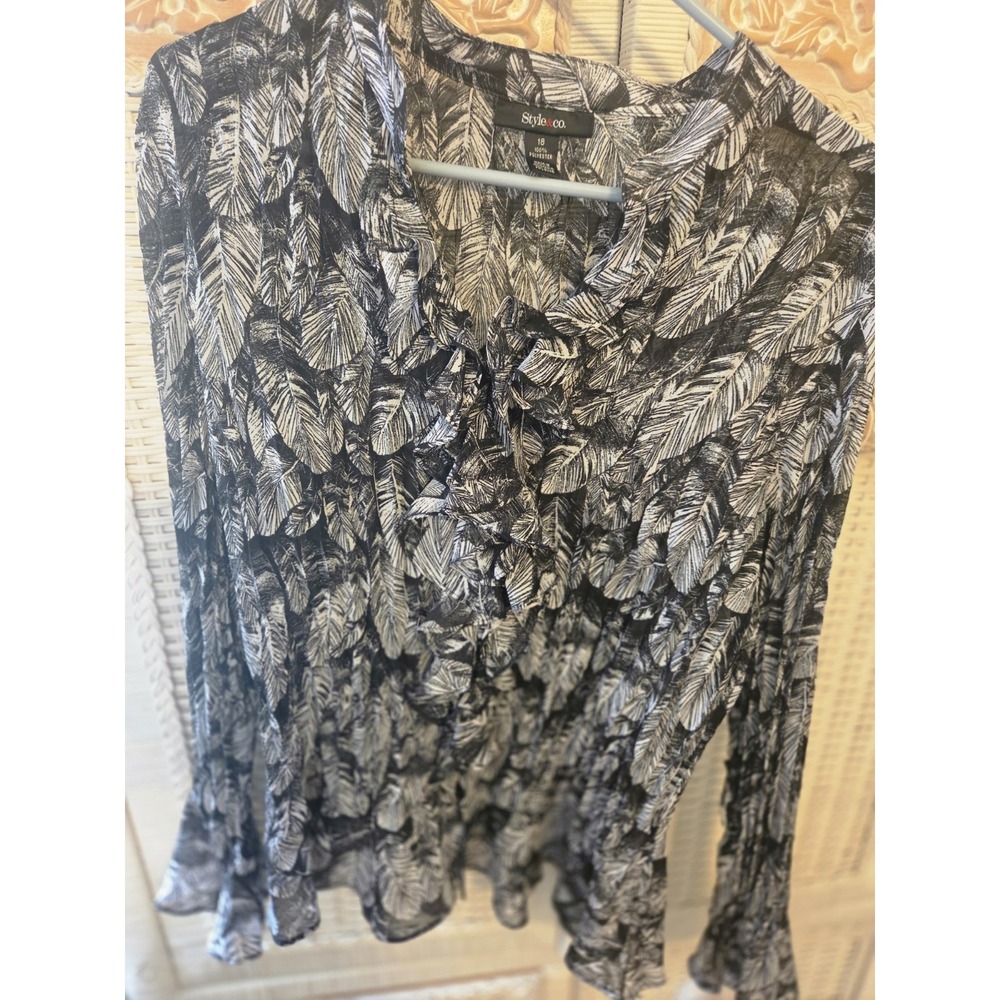 Black White Ruffle Top Blouse -‎ Style&Co Women's Sz 18 NWOT